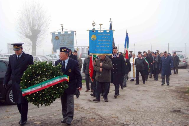 TRADIZIONALE FESTA DELL AERONAUTICA A FOLIGNO Photo Tuttoggi.info