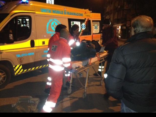 E45, incidenti del sabato sera / Auto ribaltata a Resina e due feriti a Ponte Felcino