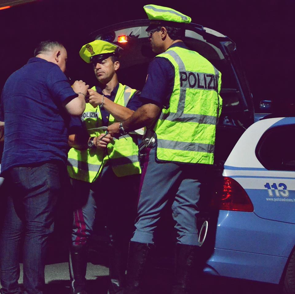 Terni, TO di notte con Polizia nel servizio ‘antistrage’ all’uscita delle discoteche / 7 patenti ritirate