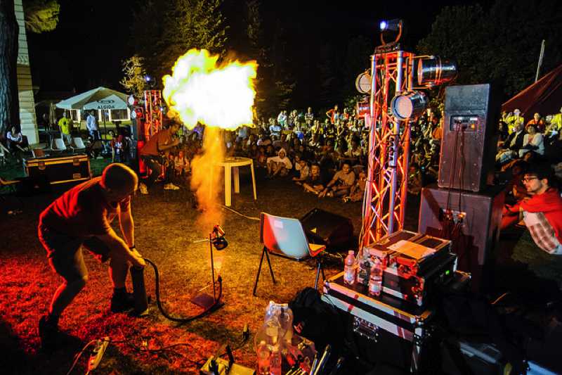 Isola di Einstein ai blocchi di partenza / Alla Polvese tre giorni di scienza e divertimento