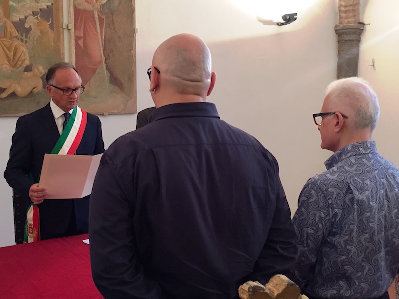 Unioni civili, coppia di uomini si sposa | E’ la prima volta a Perugia