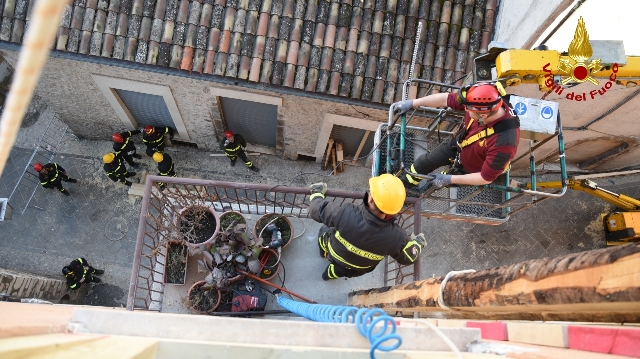 Terremoto Cascia, il punto su via Cavour e sfilata della Fanfara dei Carabinieri