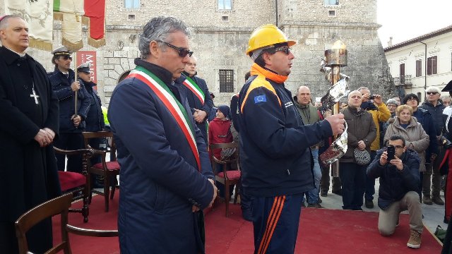 Volata a Bruxelles la Fiaccola Benedettina | Oggi incontro con Tajani