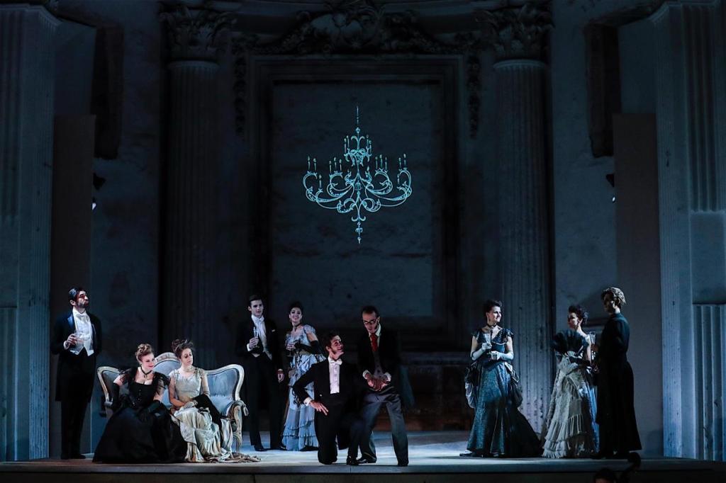 Spoleto60, calorosa accoglienza per l’Opera “Delitto e Dovere” di Alberto Colla