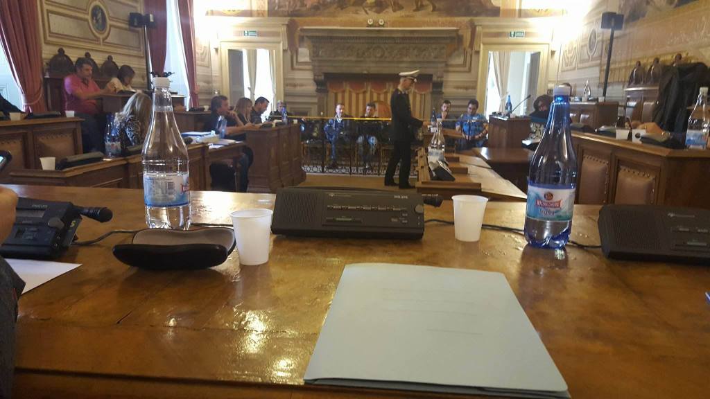 Mismetti supera lo scoglio, il Consiglio comunale ha la maggioranza