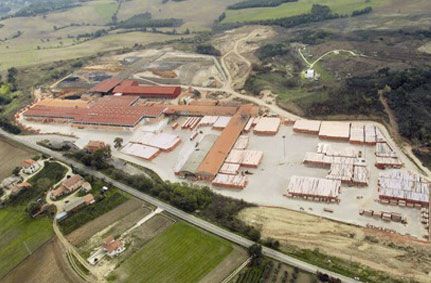 “I lavoratori soffrono”, sindacati proclamano stato agitazione alla Fornaci Briziarelli