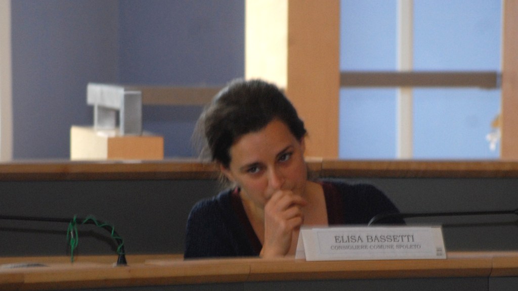 Consiglio Spoleto, M5S Bassetti propone di “giustificare le assenze per maternità”
