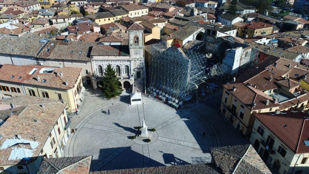 Norcia, pontificale dell’arcivescovo Renato Boccardo per la festa di S. Benedetto
