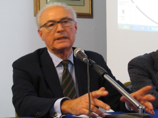 “Il Comune cambia in corsa i requisiti per i buoni spesa”: la denuncia di Todini a Trevi