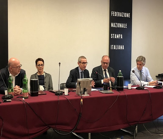 Il mondo del giornalismo ha un nuovo contratto, la firma tra FNSI e USPI