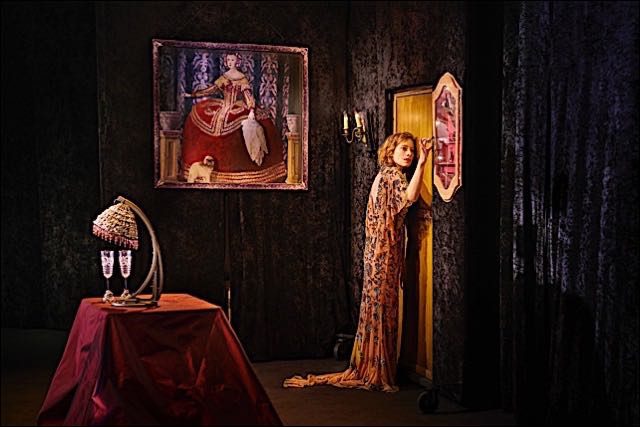 Bells and spells, un viaggio tra meraviglia e circo