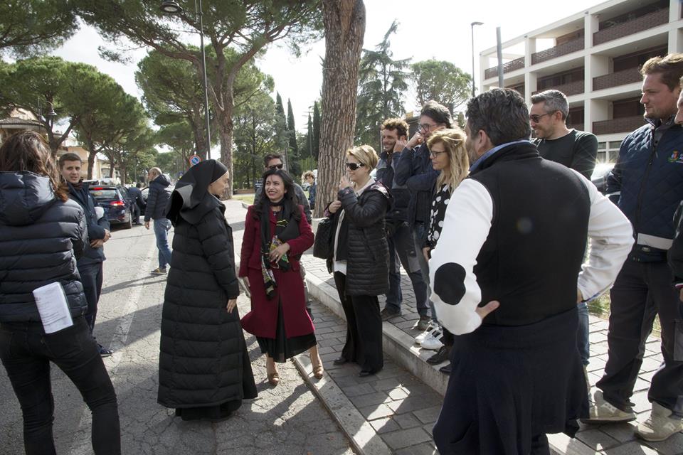 La quinta stagione di Che Dio ci aiuti saluta Assisi: riprese anche all’istituto Serafico