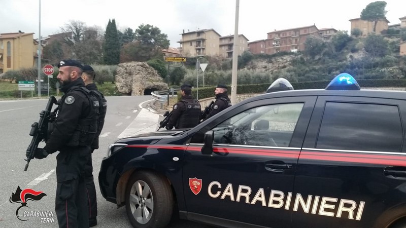 Furti per 106mila euro: denunciata banda di cittadini rumeni