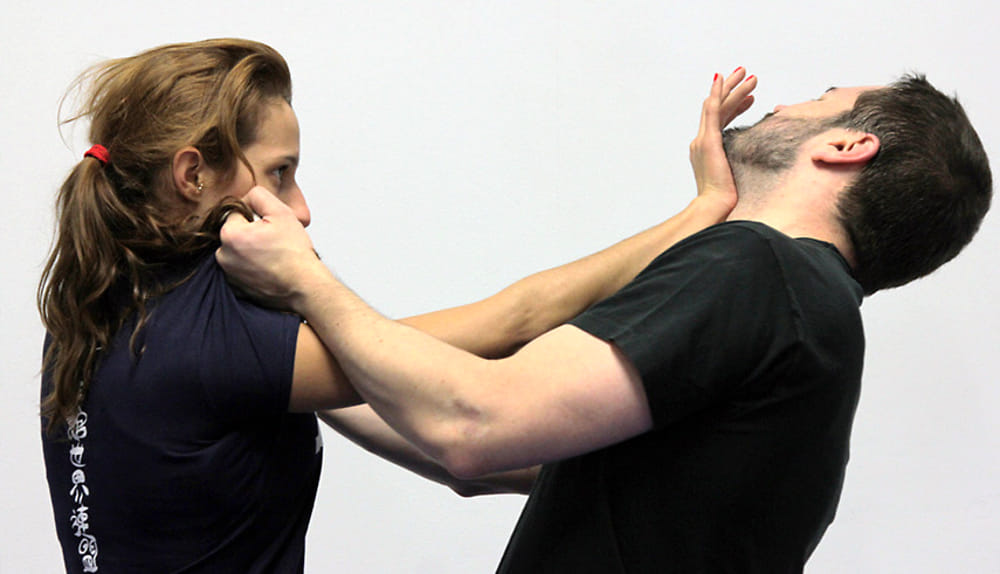 Sicurezza, le donne imparano a difendersi