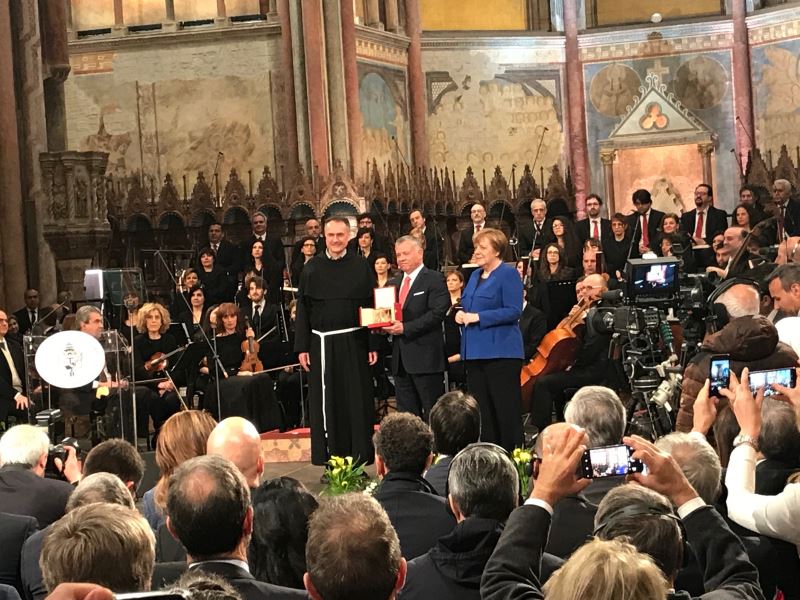 Consegnata a Re Abdullah II Ibn Al Hussein la Lampada della Pace 2019 “Le affidiamo il sogno della fraternità universale”