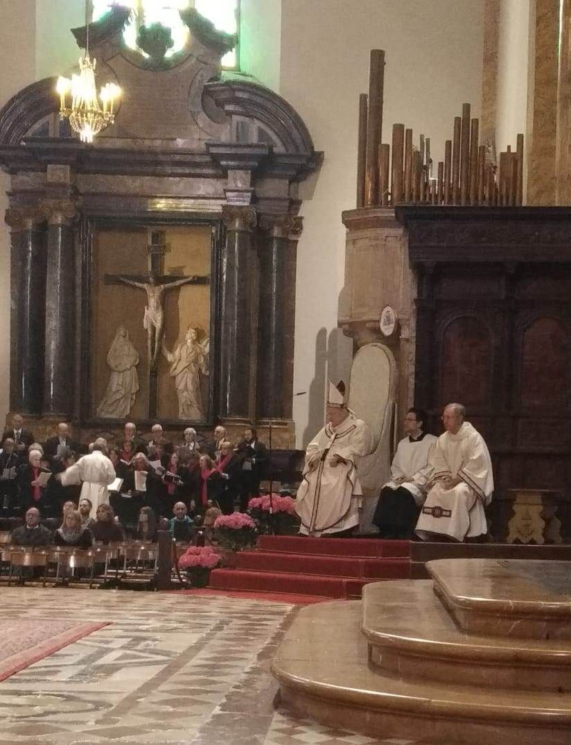 Messa di Pasqua a Perugia, Il Card. Bassetti “Noi cristiani crediamo nel trionfo della vita” | L’Omelia
