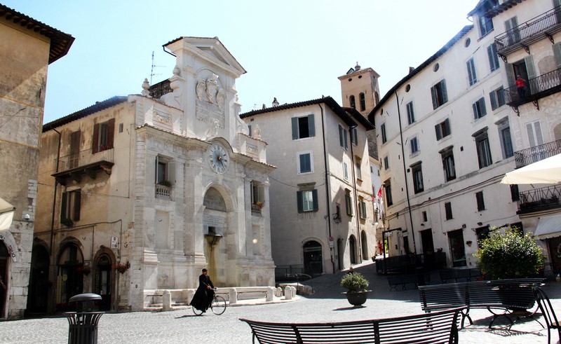 Don Matteo 12, Fabio Rovazzi a Spoleto | E la Lux Vide ringrazia la città