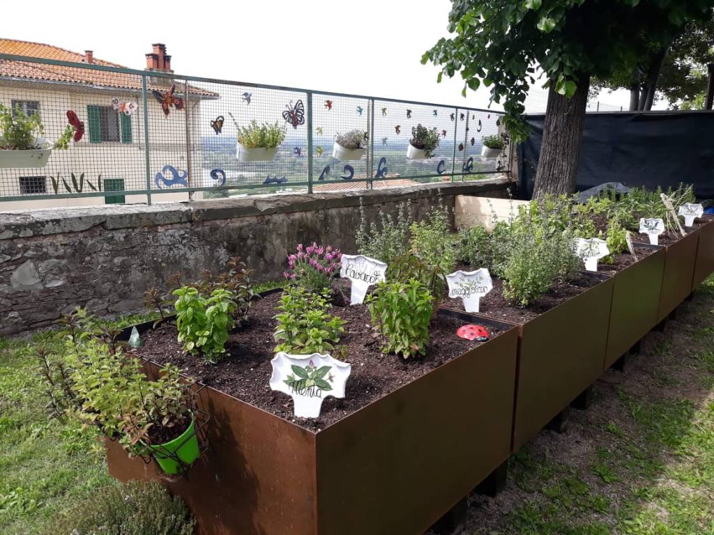 Il “Giardino del benessere”, inaugurato lo spazio di ortoterapia
