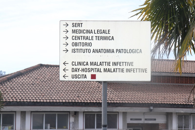 Finanziere morto con ferita al collo, si attende autopsia per far luce sulle cause