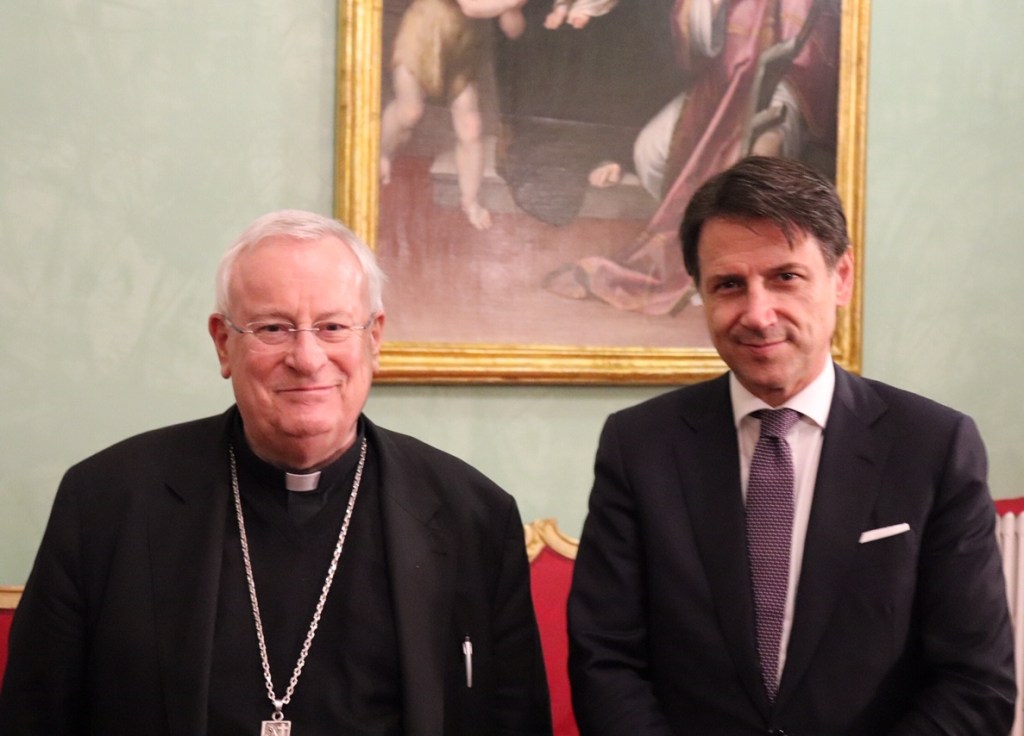 La visita lampo di Conte in Curia a Perugia