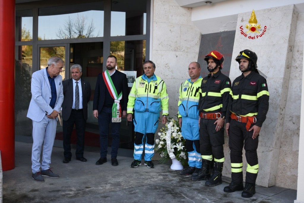 Vigili del fuoco in lutto, due delegazioni al comando di Perugia