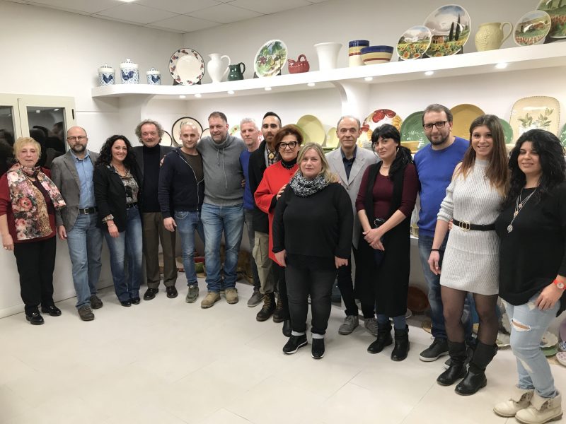 Rinascere nonostante la delocalizzazione in Armenia, la storia di ‘Ceramiche Noi’