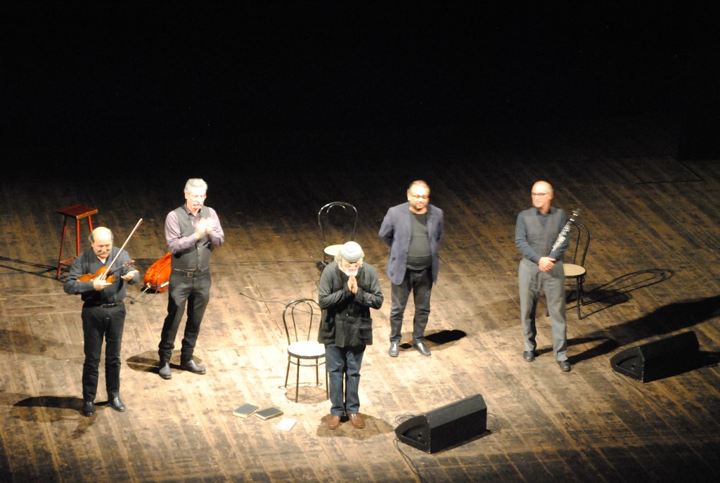 Festival a Natale, successo e pienone delle grandi occasioni per il Cabaret Yiddish di Moni Ovadia