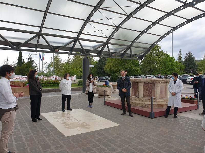 Primo maggio in ospedale con il sindaco Romizi, “Grazie per lavoro che fate”