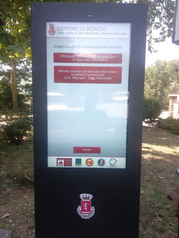 Norcia città smart, installati due totem informativi in città