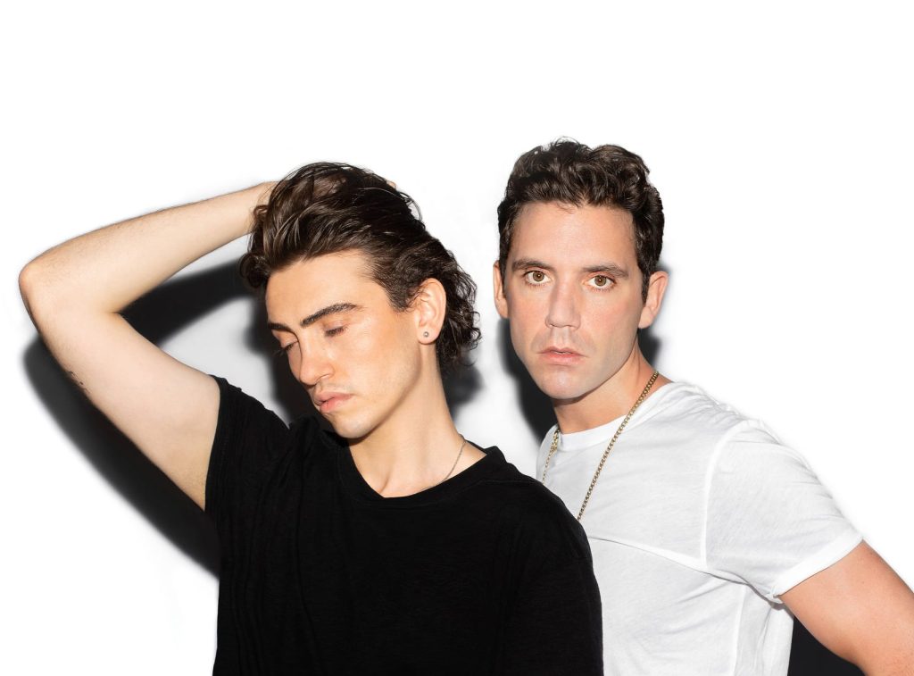 Michele Bravi e Mika celebrano Mango con la cover di “Bella d’estate”