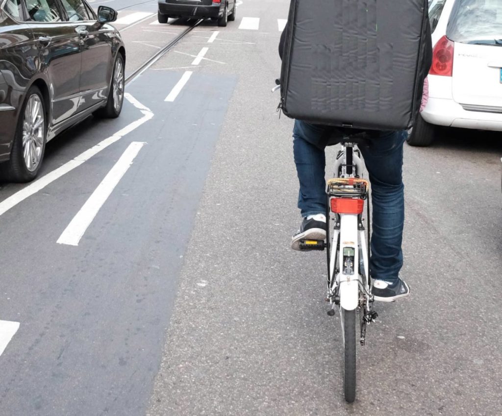 Tassa sui rider | Sindacati: “A rimetterci sempre i lavoratori più poveri”