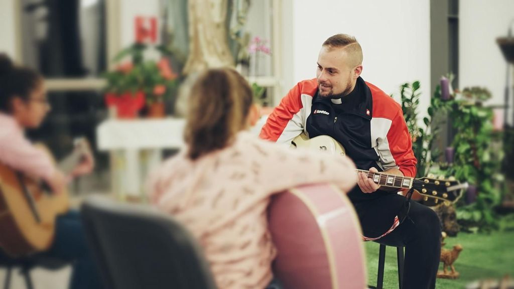 Sostentamento al Clero, ecco i preti in prima linea a Norcia tra sisma e pandemia