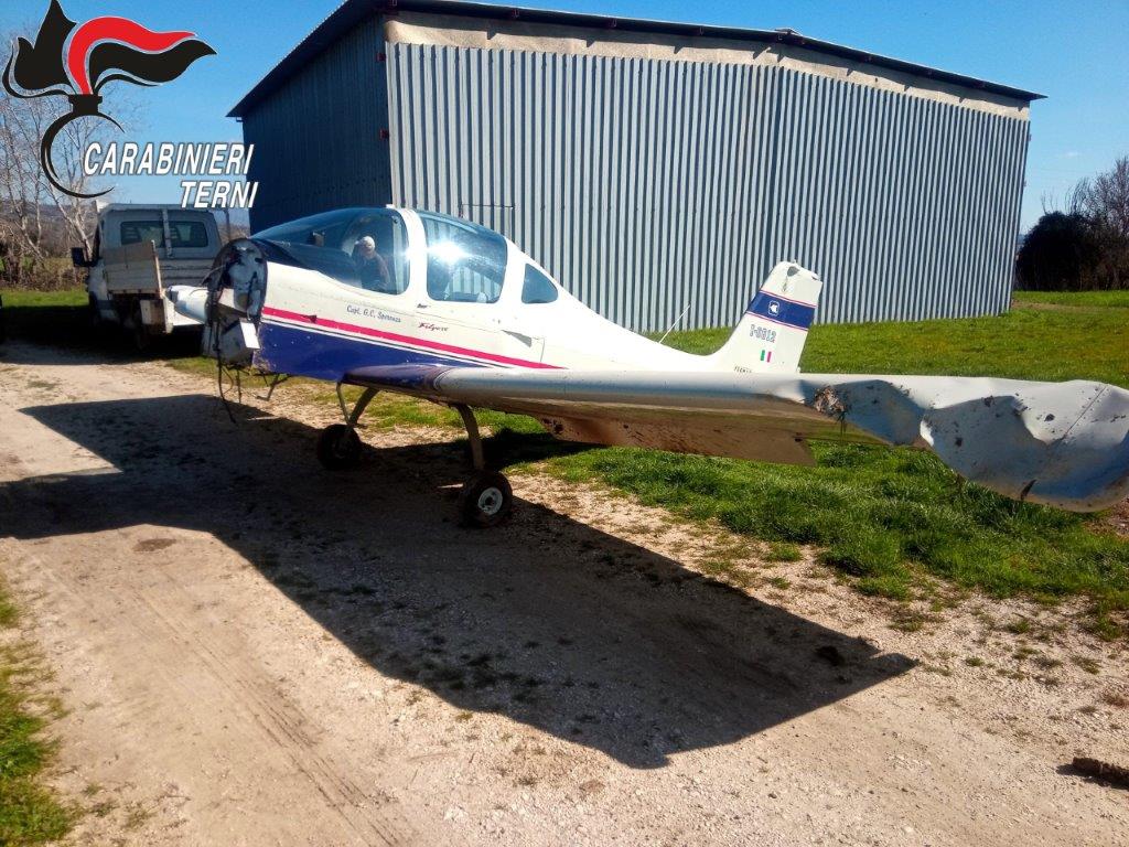 Atterraggio di emergenza per un ultraleggero, paura per un 74enne