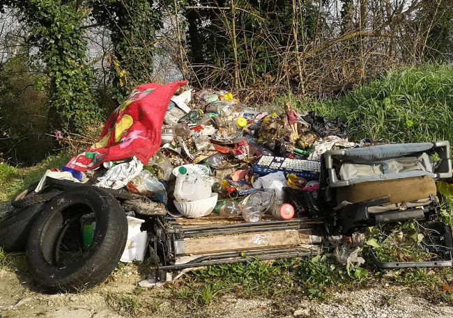 Cittadinanzattiva contro la Regione sui rifiuti: “Scelte in controtendenza con l’Europa”