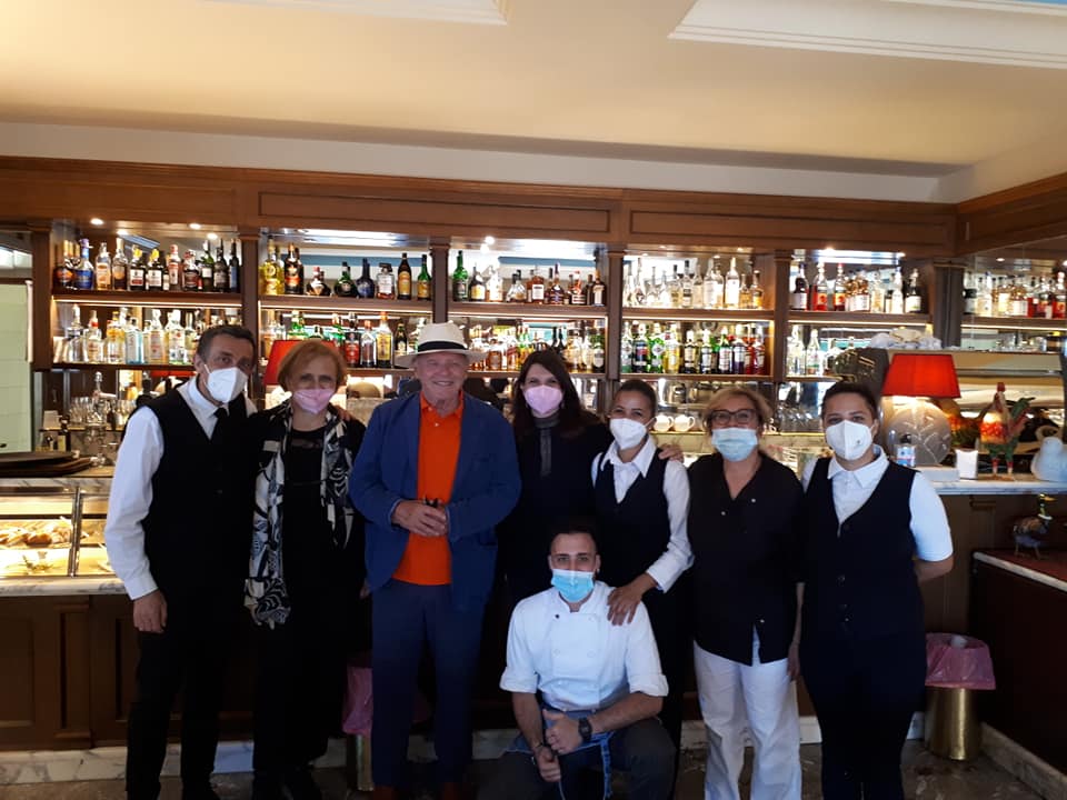 Il premio Oscar Anthony Hopkins ad Assisi: l’Umbria calamita di star