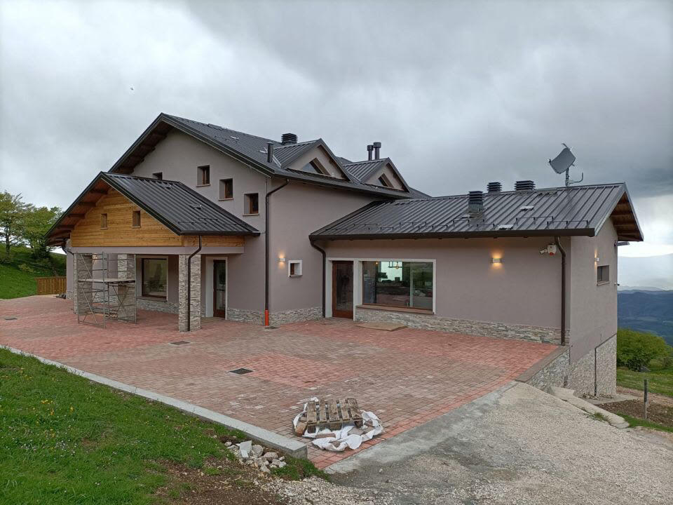 Riapre lo storico Rifugio Corsini