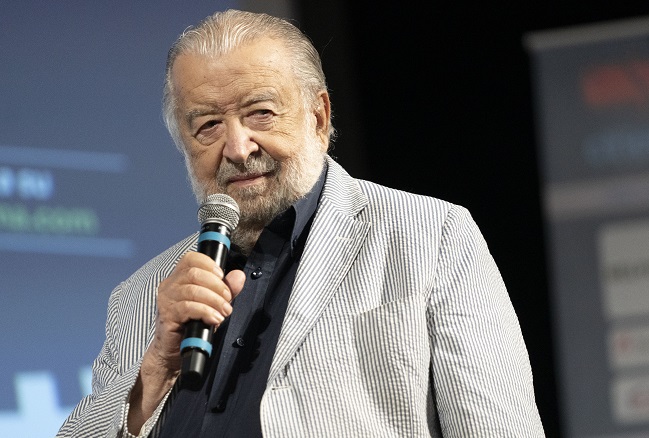 La morte e la vita secondo Pupi Avati: “Siate anche un po’ pazzi”