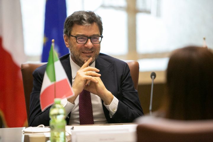 Ex Merloni, il ministro Giorgetti visita il sito umbro