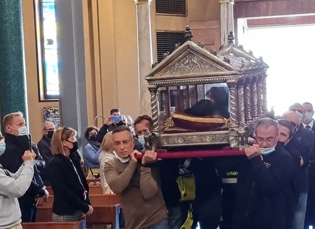 A Cascia l’urna di San Nicola da Tolentino | Foto e video