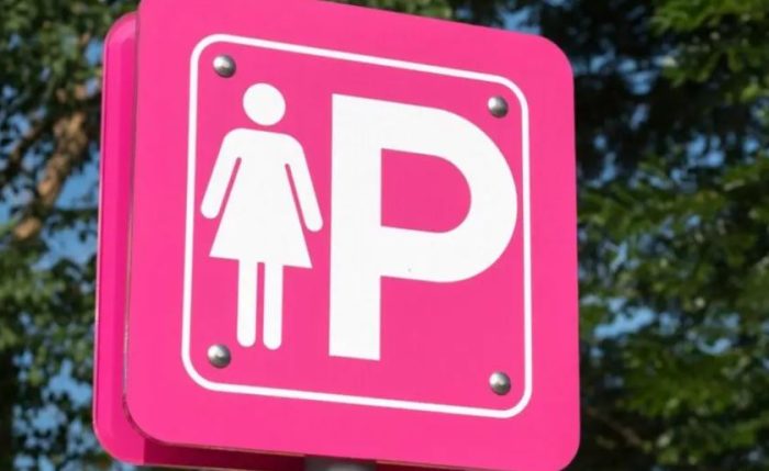 Porano, parcheggi rosa per donne in gravidanza