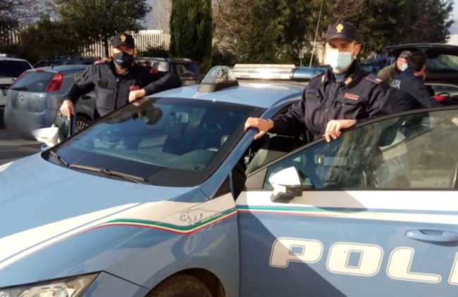 Figlio positivo al Covid, lite coi genitori che non vogliono fare il tampone