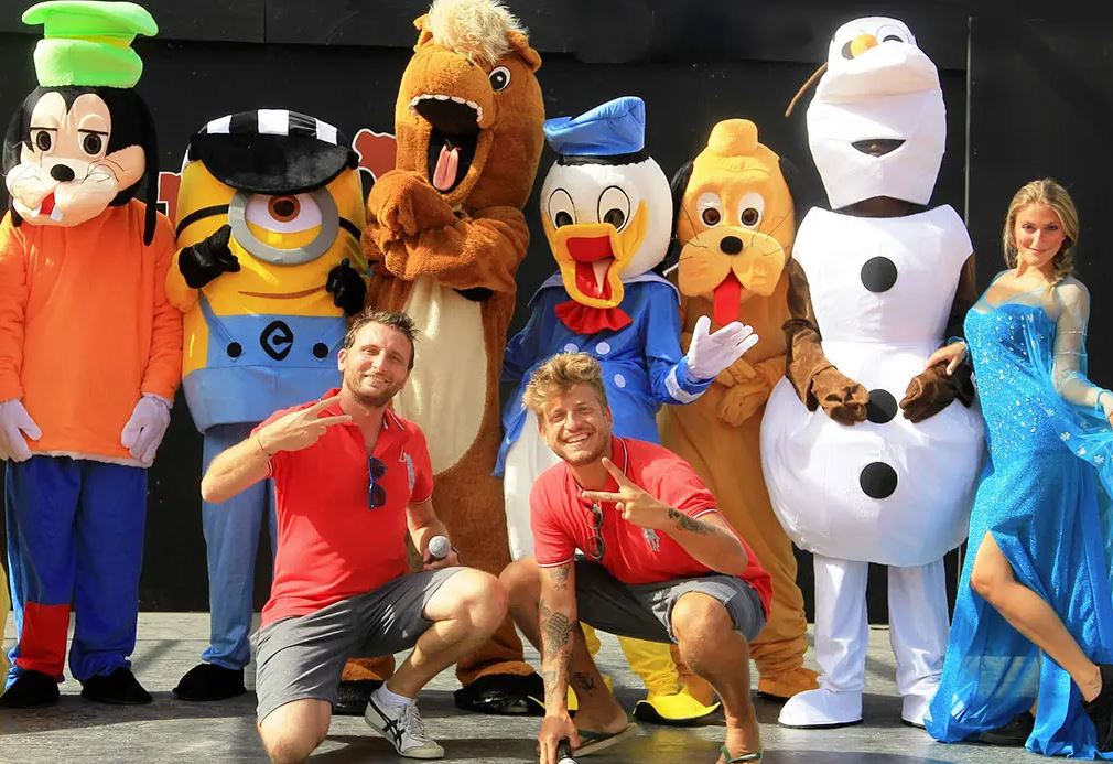 Animatori nel turismo, le offerte di lavoro e i requisiti