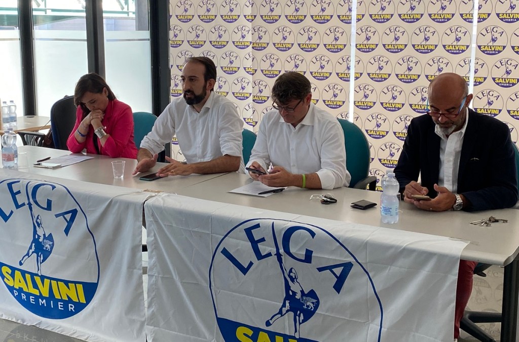 La Lega cambia pelle per marcare lo scomodo alleato FdI