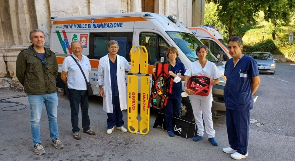 L’Associazione “G. Parenzi” dona una barella speciale all’Ospedale di Spoleto