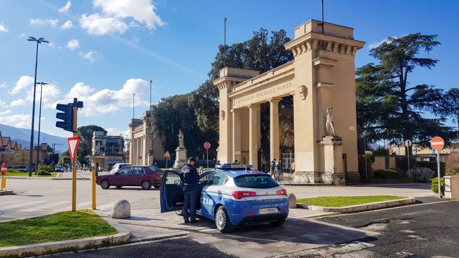 Cocaina ed eroina tra Sant’Eraclio e via Roma, arrestato 33enne e denunciato 32enne