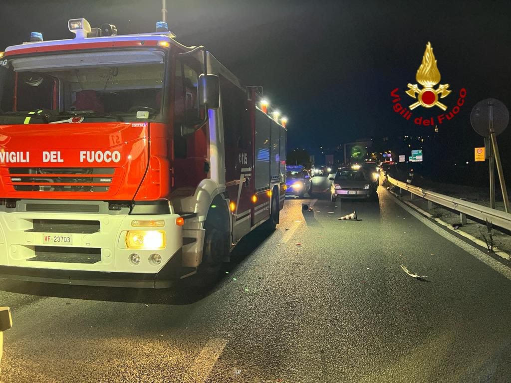 Raccordo, altro giorno da incubo: aperto e chiuso con incidenti