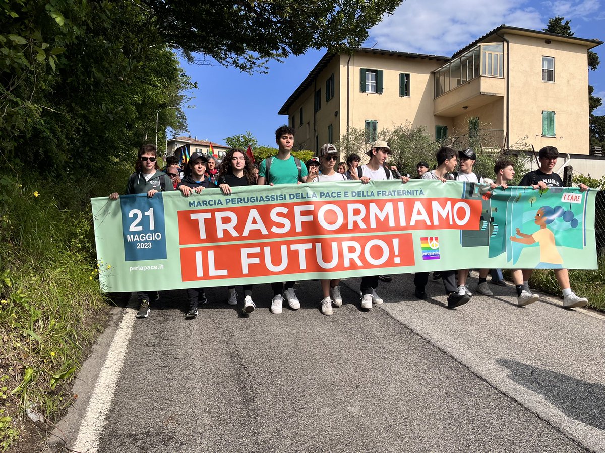 In diecimila alla Marcia della Pace Perugia Assisi 2023: "Trasformiamo il futuro"