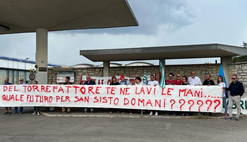 Perugina, sciopero e picchetto dei sindacati per l’impianto di torrefazione