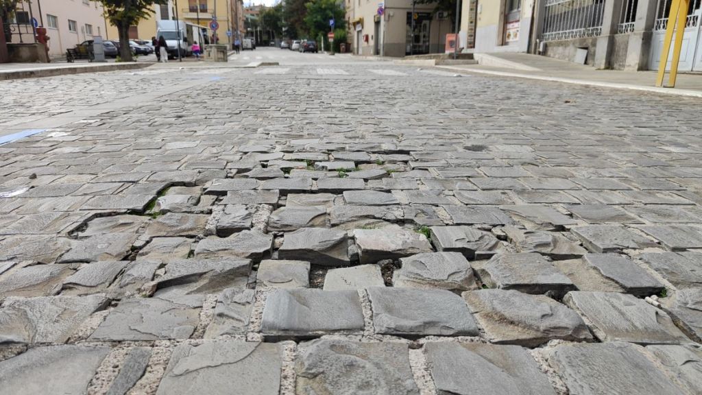 Nuove manutenzioni speciali per la pavimentazione del centro storico di Marsciano