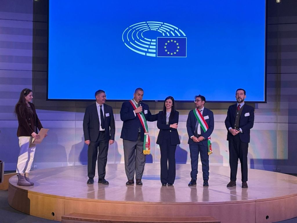 Bruxelles, inaugurata la Mostra dedicata al Tempio della Consolazione di Todi